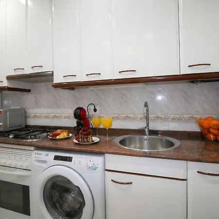 Family With 3 Bedrooms For 4 In Eixample Apartman *